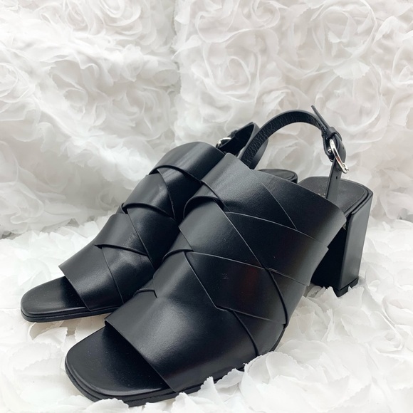 🥳HOST PICK🥳~Via Spiga Oren Sandals 👠 - Picture 5 of 16